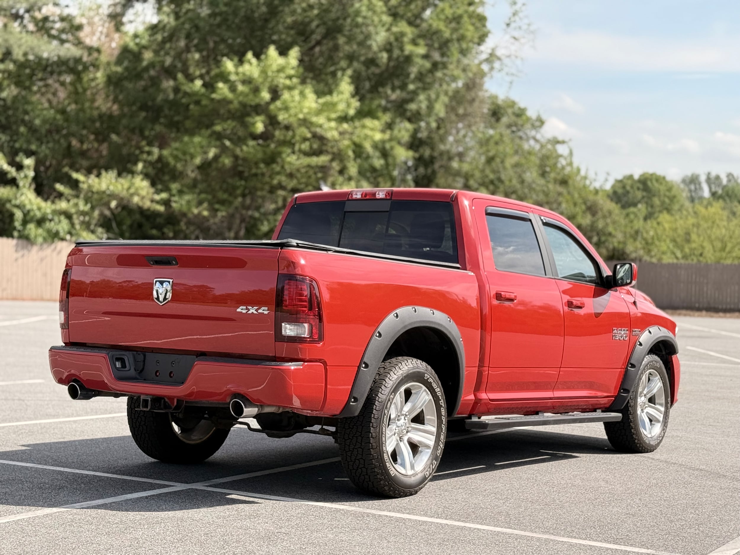 Vehicle image 7 of 39