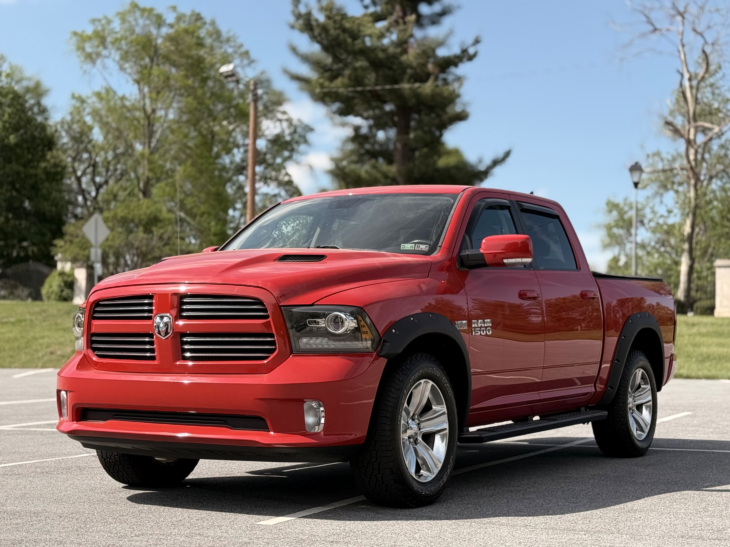 Vehicle image 2 of 39