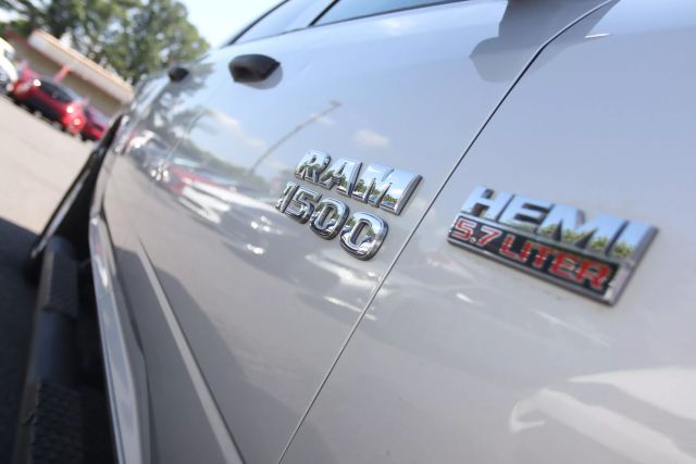 Vehicle image 38 of 53