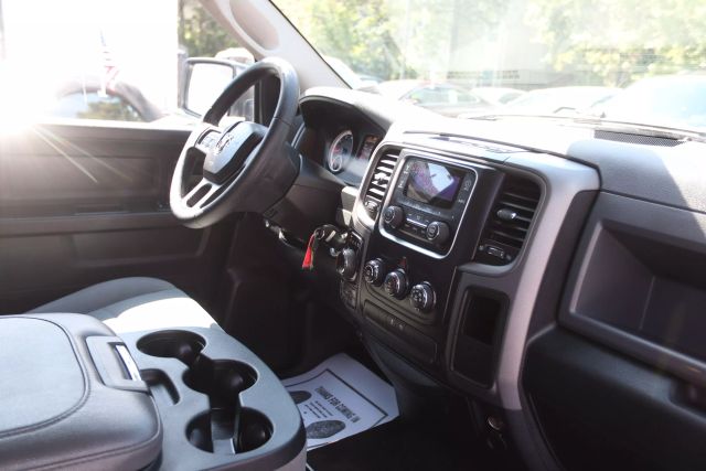 Vehicle image 25 of 53