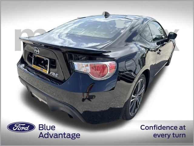 Vehicle image 2 of 31