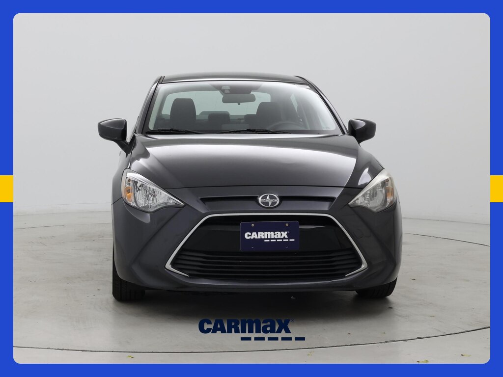 2016 Scion iA Base Image 2 of 20