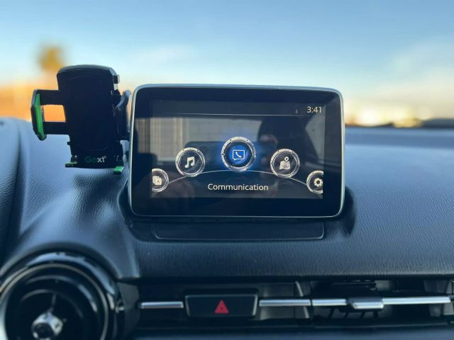 Vehicle image 12 of 34