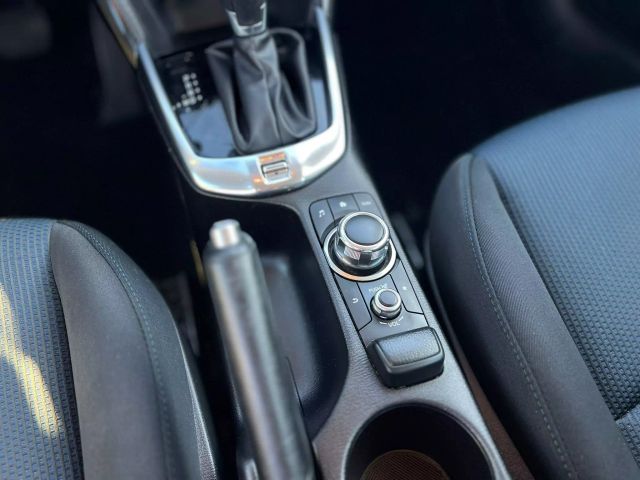Vehicle image 22 of 34