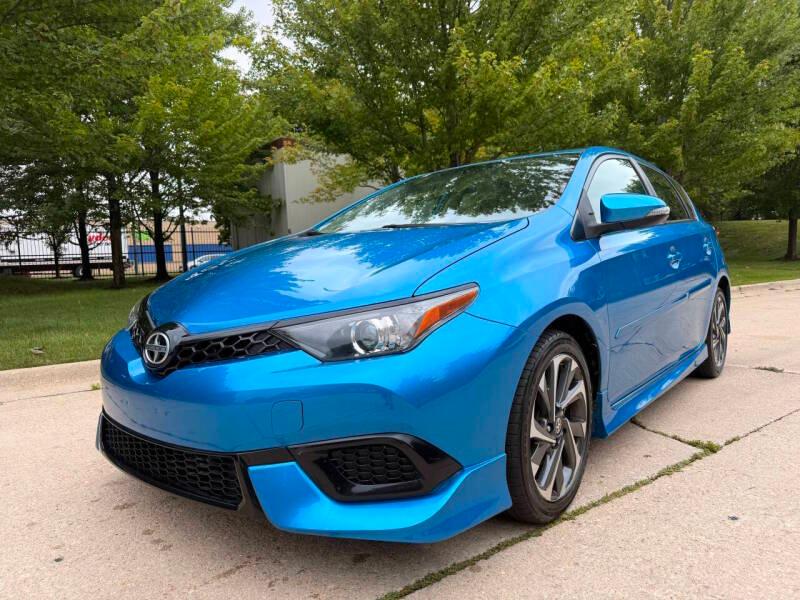 2016 Scion iM Base Image 1 of 31