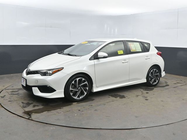 2016 Scion iM Base Image 1 of 48