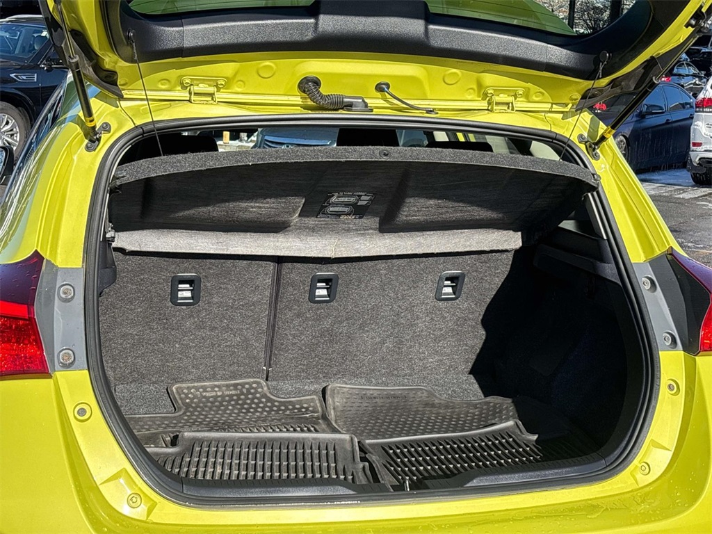 Vehicle image 9 of 30