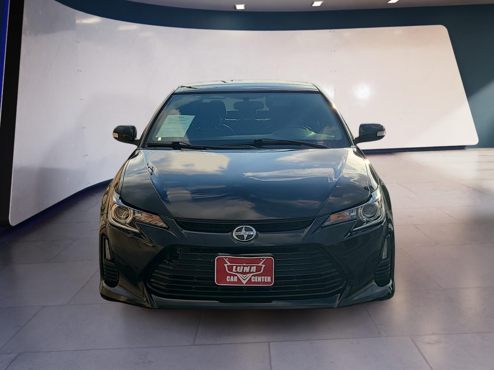 2016 Scion tC Base Image 2 of 24