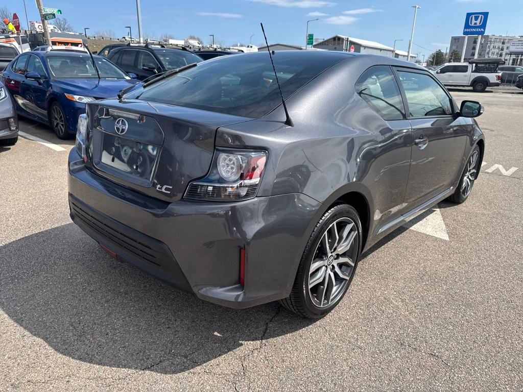 Vehicle image 3 of 45
