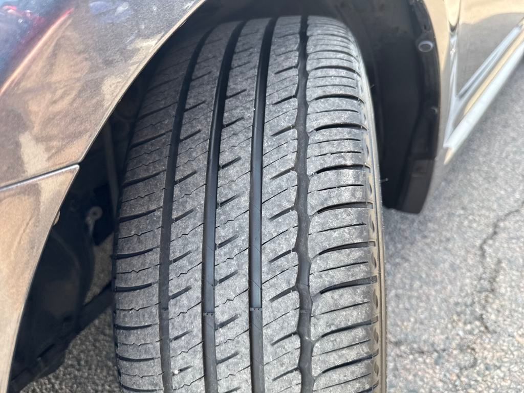 Vehicle image 34 of 45