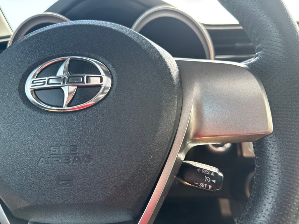 Vehicle image 17 of 45
