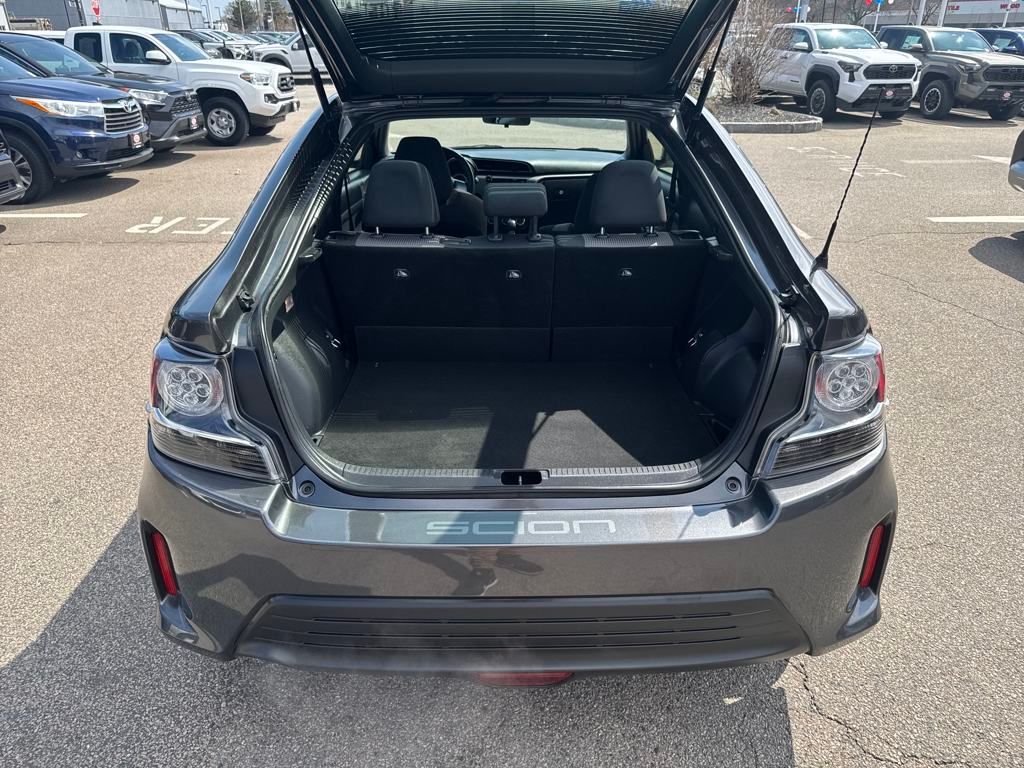 Vehicle image 10 of 45
