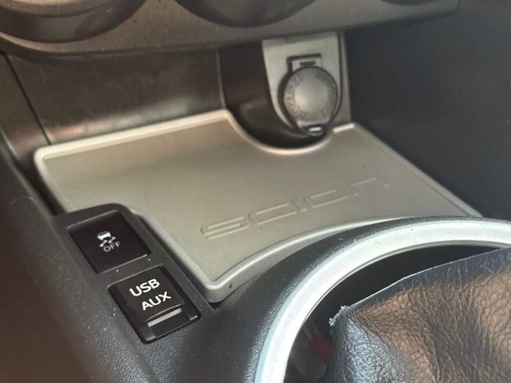 Vehicle image 27 of 45