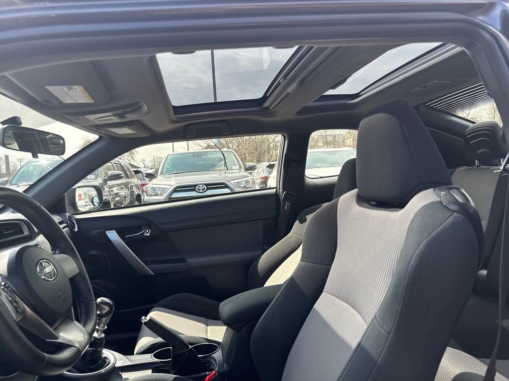 Vehicle image 15 of 45