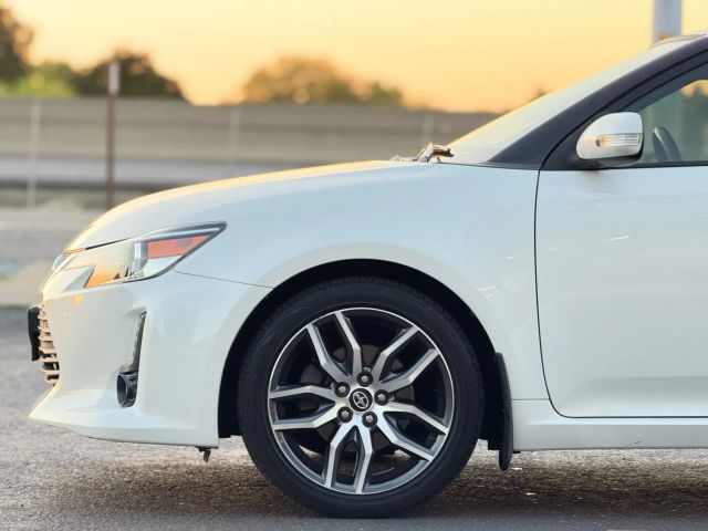 2016 Scion tC Release Series 10.0 Image 10 of 27