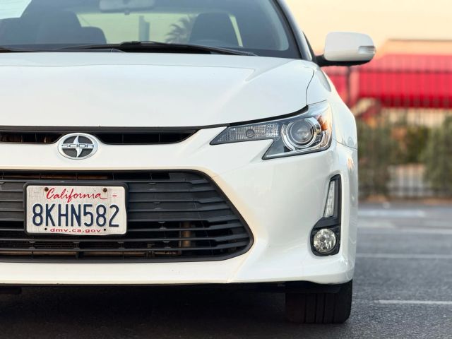 2016 Scion tC Release Series 10.0 Image 4 of 27