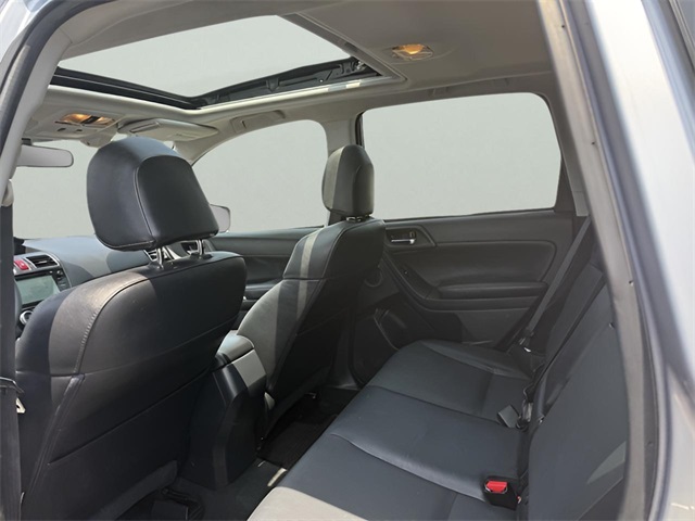 2016 Subaru Forester 2.5i Limited Image 10 of 20