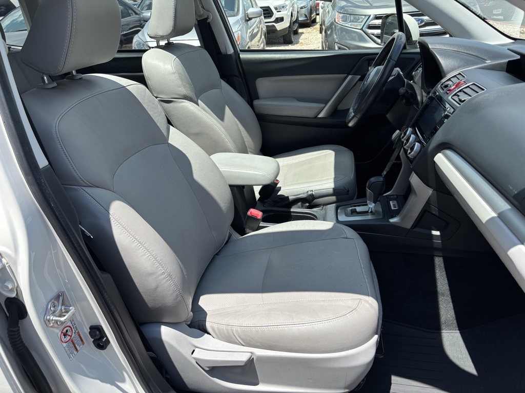 2016 Subaru Forester 2.5i Limited Image 18 of 38