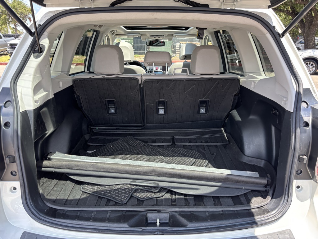 2016 Subaru Forester 2.5i Limited Image 13 of 38