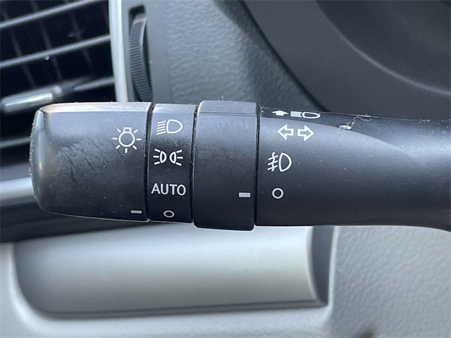 Vehicle image 29 of 39