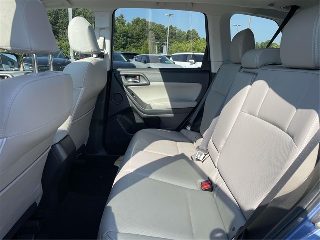 Vehicle image 13 of 39