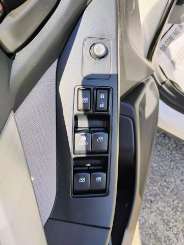 Vehicle image 8 of 8