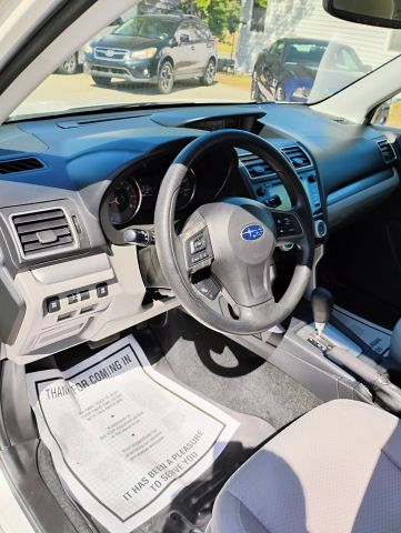 Vehicle image 7 of 8