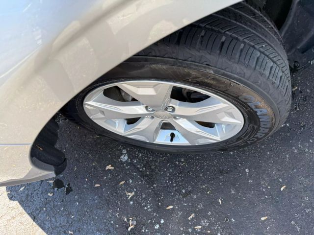 2016 Subaru Forester 2.5i Image 36 of 45