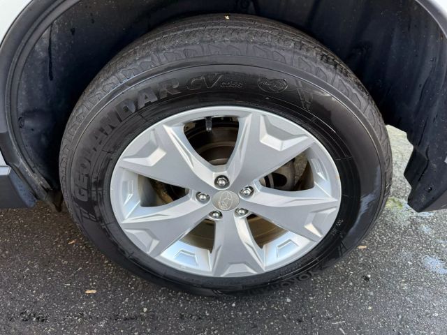 2016 Subaru Forester 2.5i Image 40 of 45