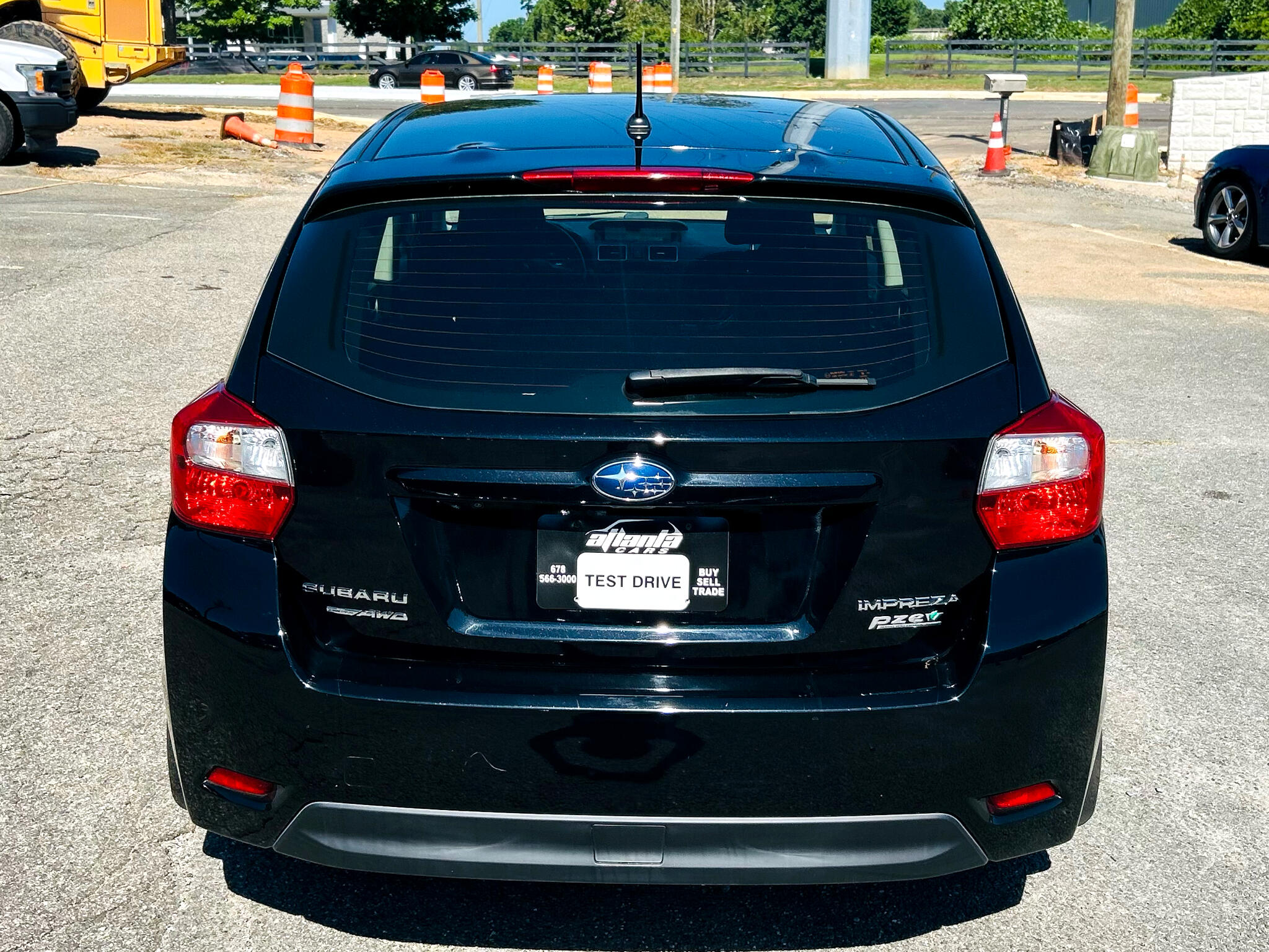 2016 Subaru Impreza 2.0i Image 9 of 50