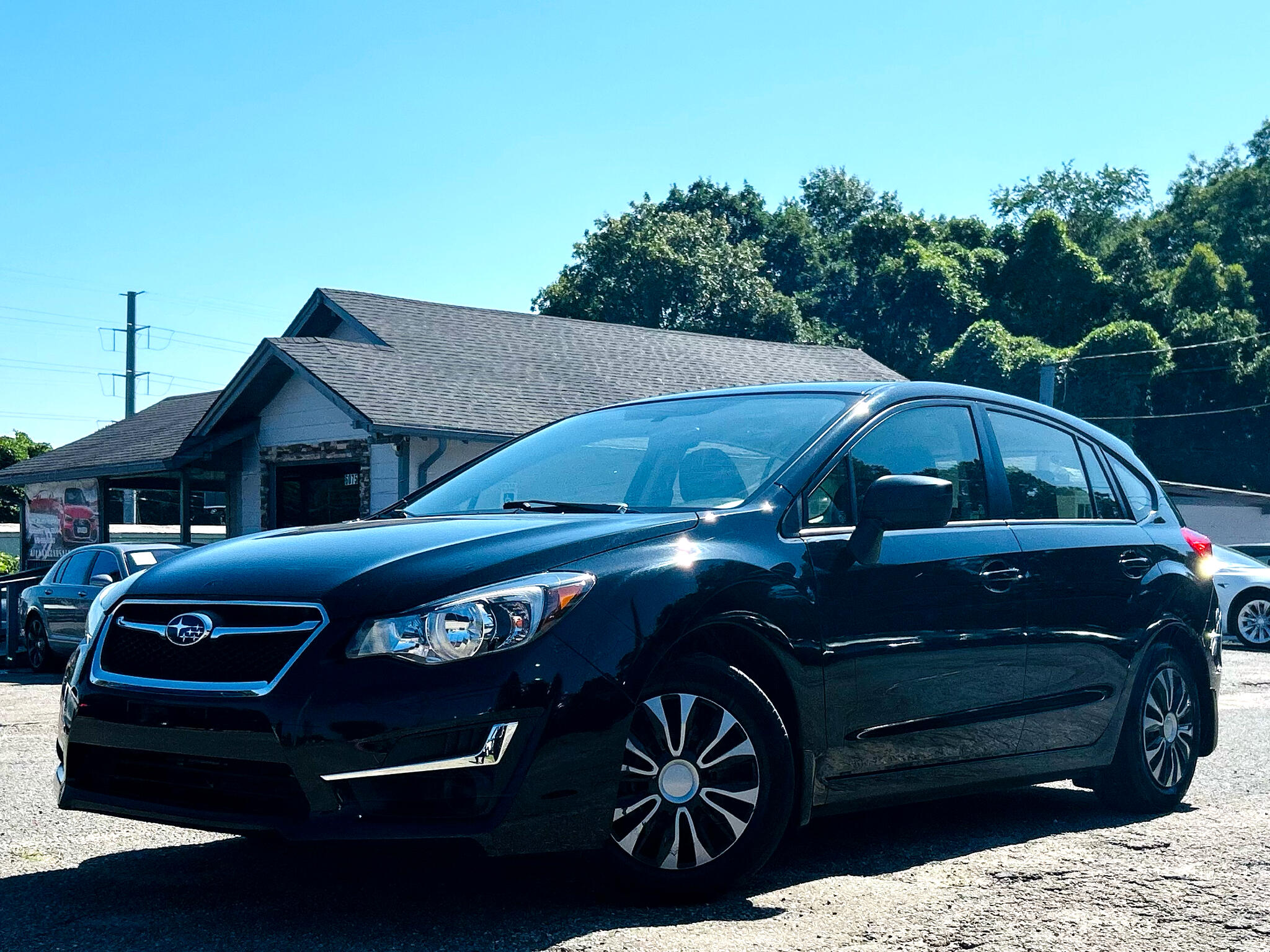 2016 Subaru Impreza 2.0i Image 1 of 50