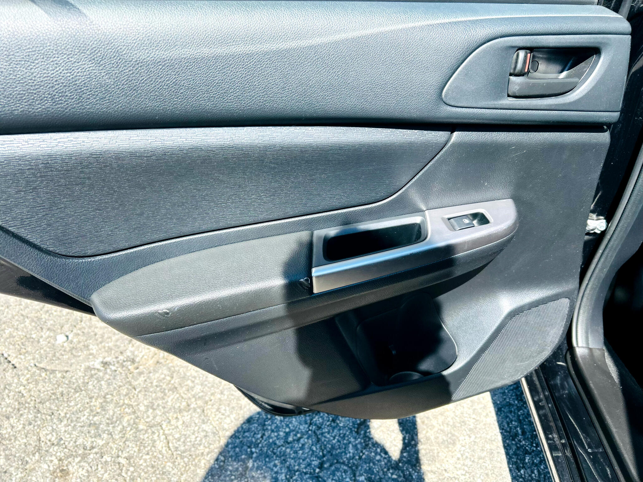 2016 Subaru Impreza 2.0i Image 30 of 50