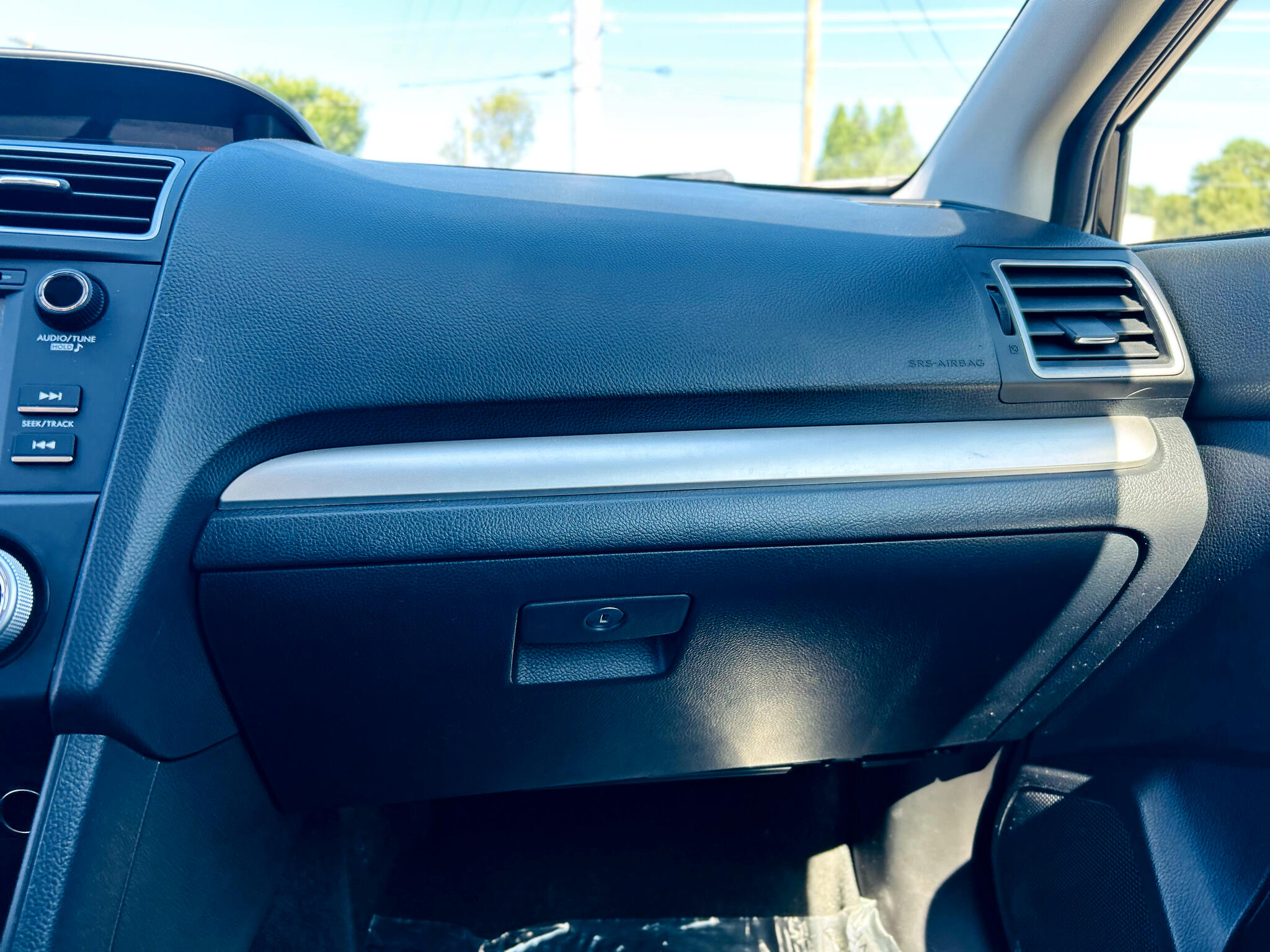 2016 Subaru Impreza 2.0i Image 23 of 50