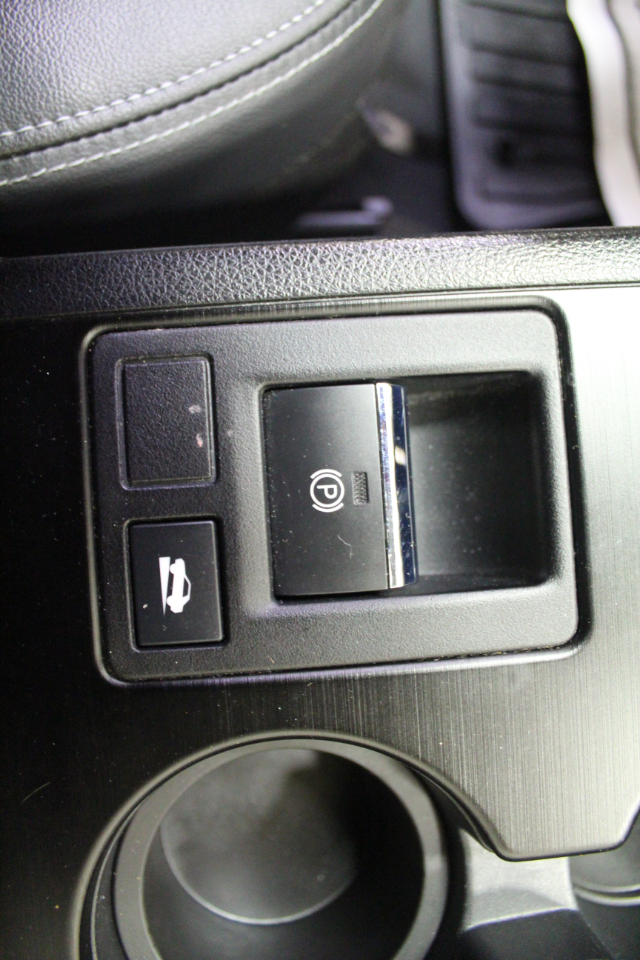 2016 Subaru Legacy 2.5i Limited Image 20 of 40