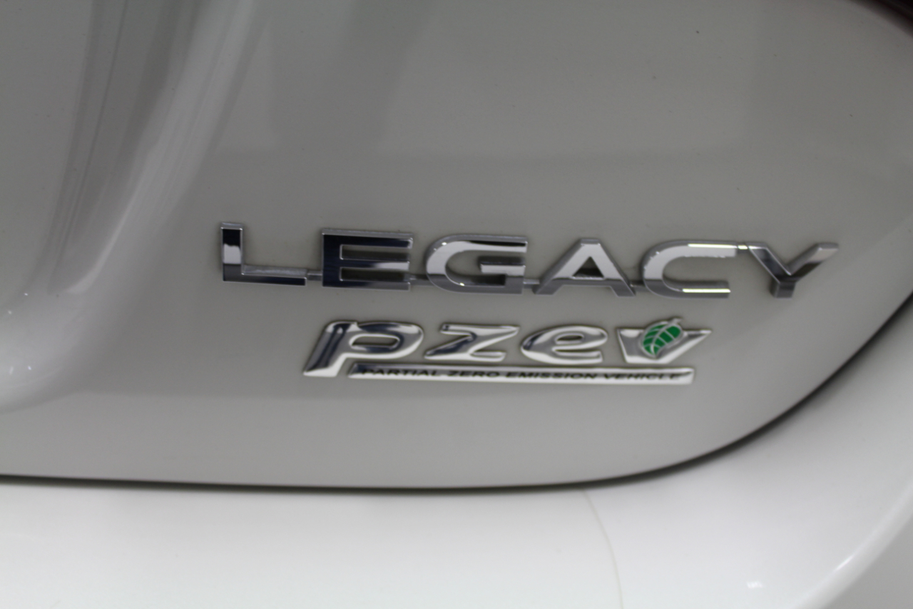 2016 Subaru Legacy 2.5i Limited Image 34 of 40