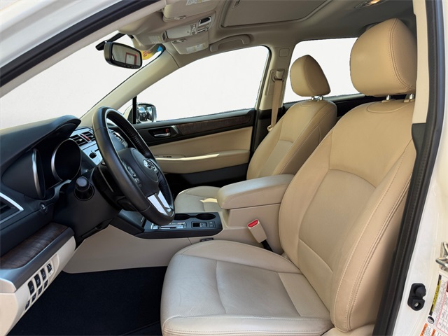 2016 Subaru Outback 2.5i Limited Image 13 of 27