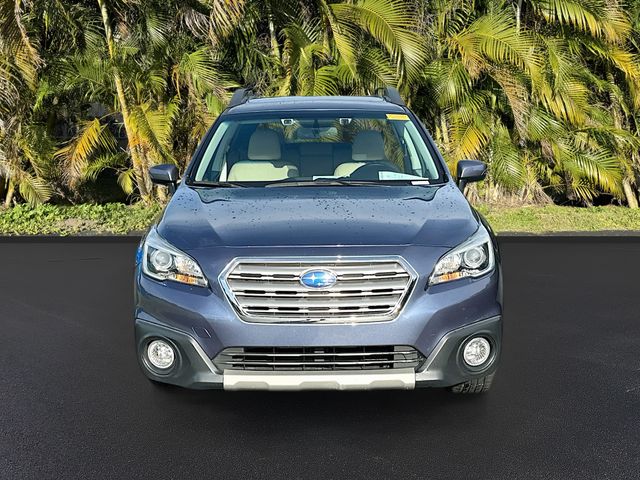 2016 Subaru Outback 2.5i Limited Image 2 of 9