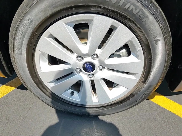 2016 Subaru Outback 2.5i Premium Image 7 of 30