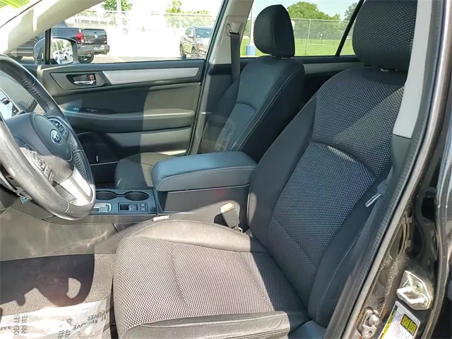 2016 Subaru Outback 2.5i Premium Image 10 of 30