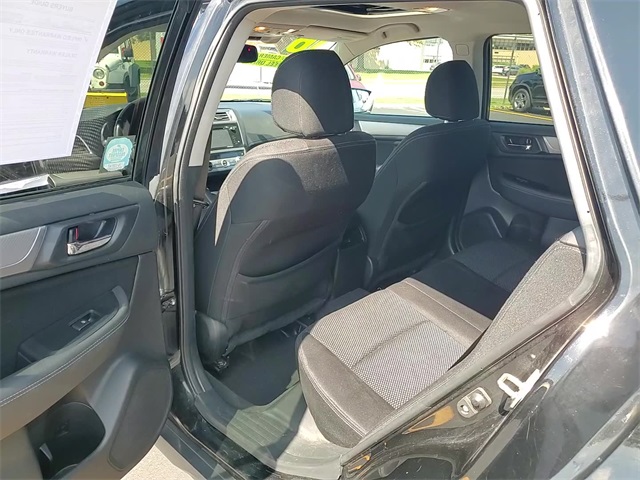 2016 Subaru Outback 2.5i Premium Image 12 of 30