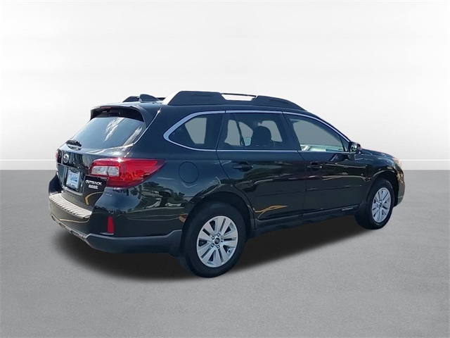 2016 Subaru Outback 2.5i Premium Image 5 of 30