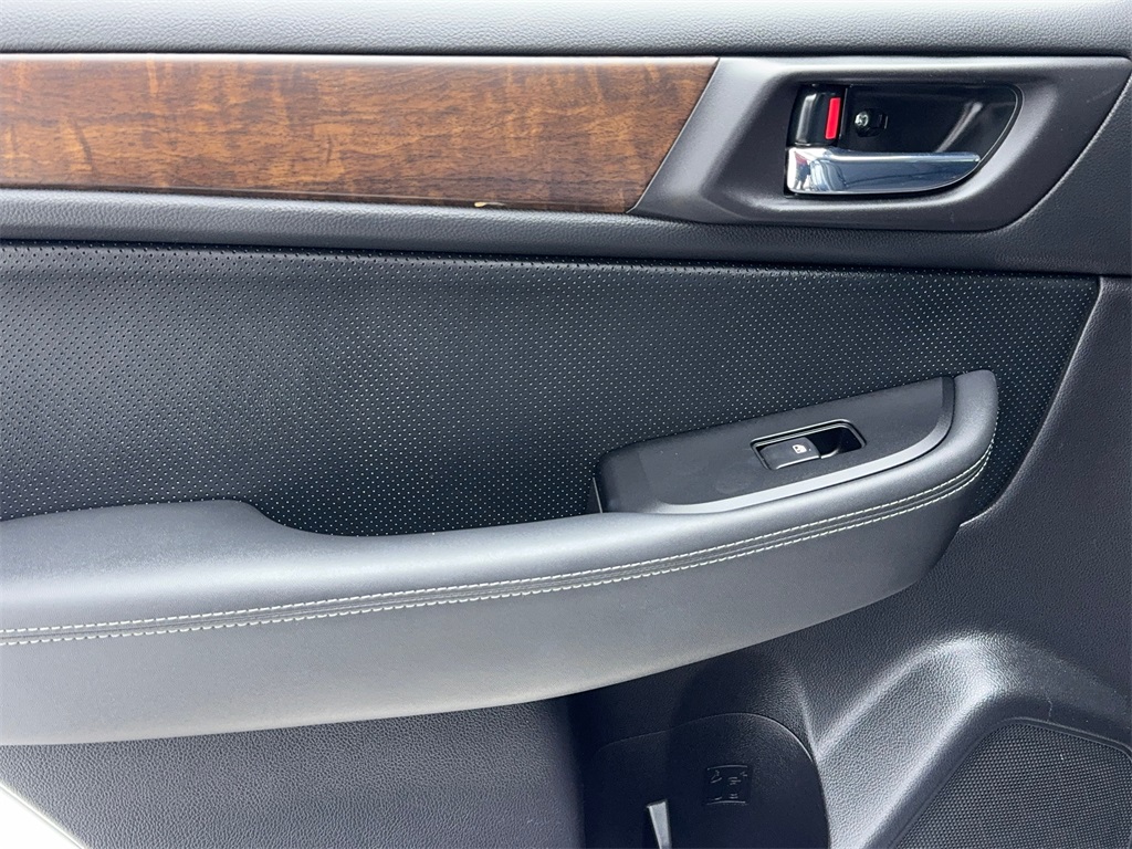 2016 Subaru Outback 3.6R Limited Image 35 of 59