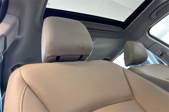 2016 Subaru Outback 3.6R Limited Image 12 of 33