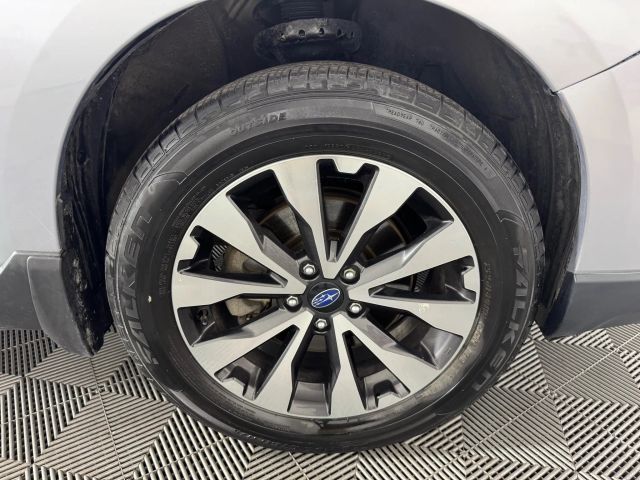 Vehicle image 13 of 50