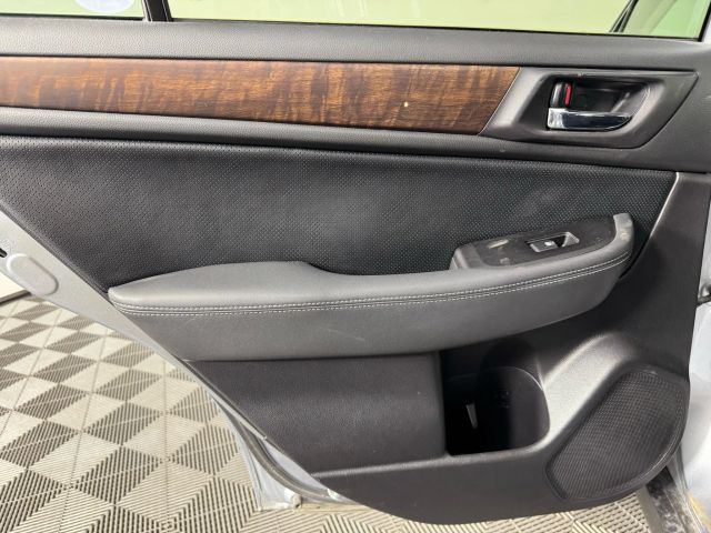 Vehicle image 31 of 50
