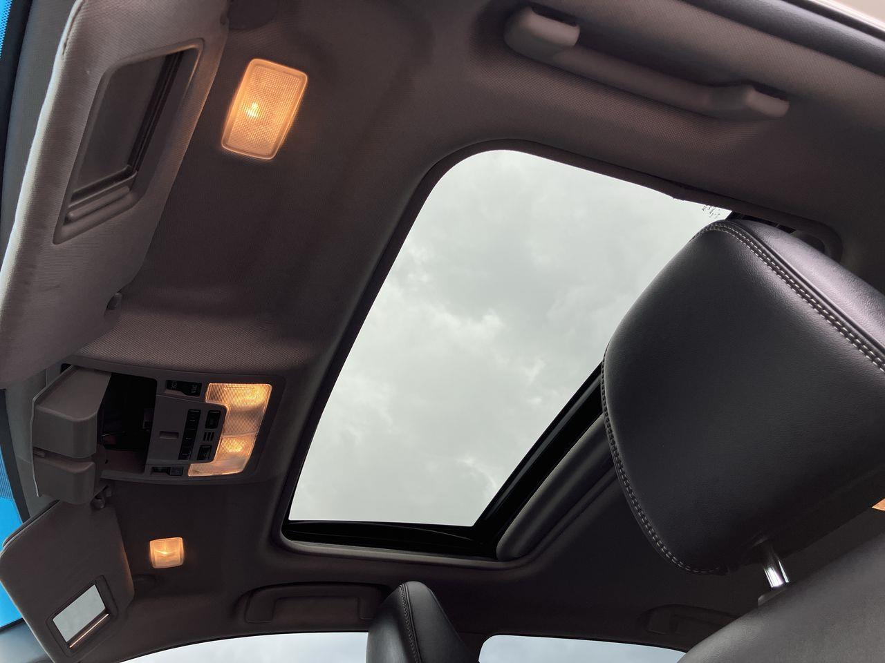 Vehicle image 22 of 33
