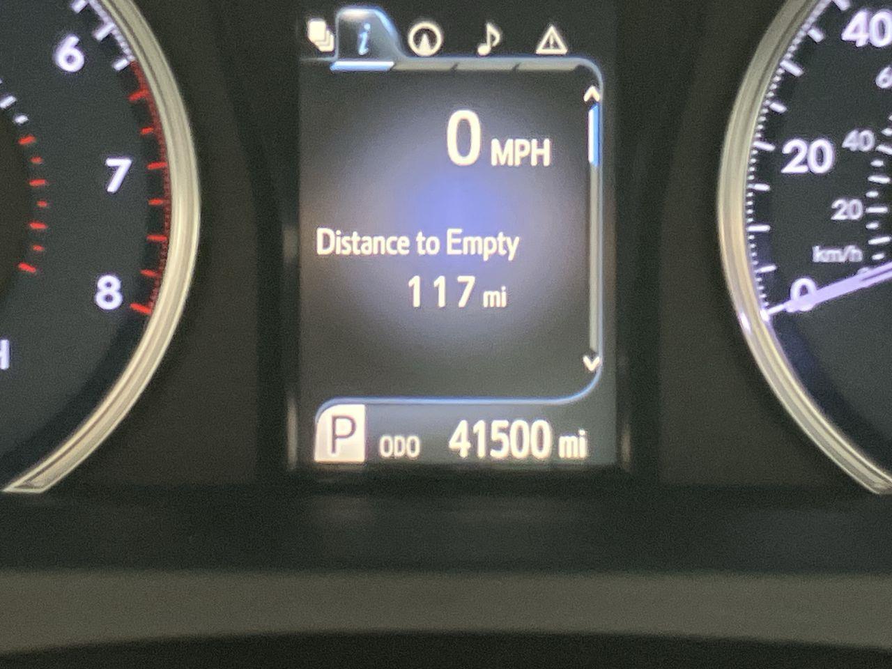 Vehicle image 21 of 33