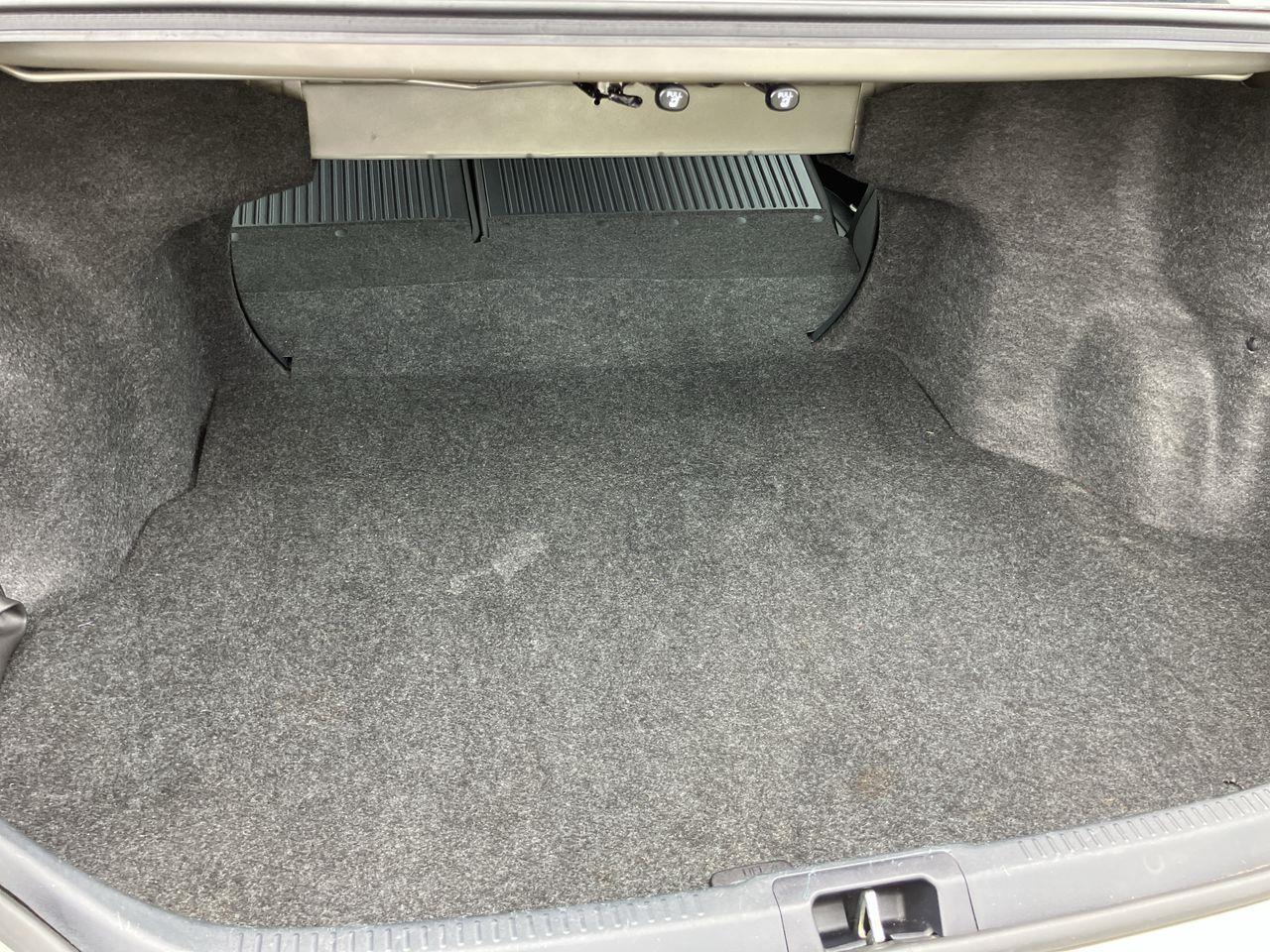 Vehicle image 26 of 33