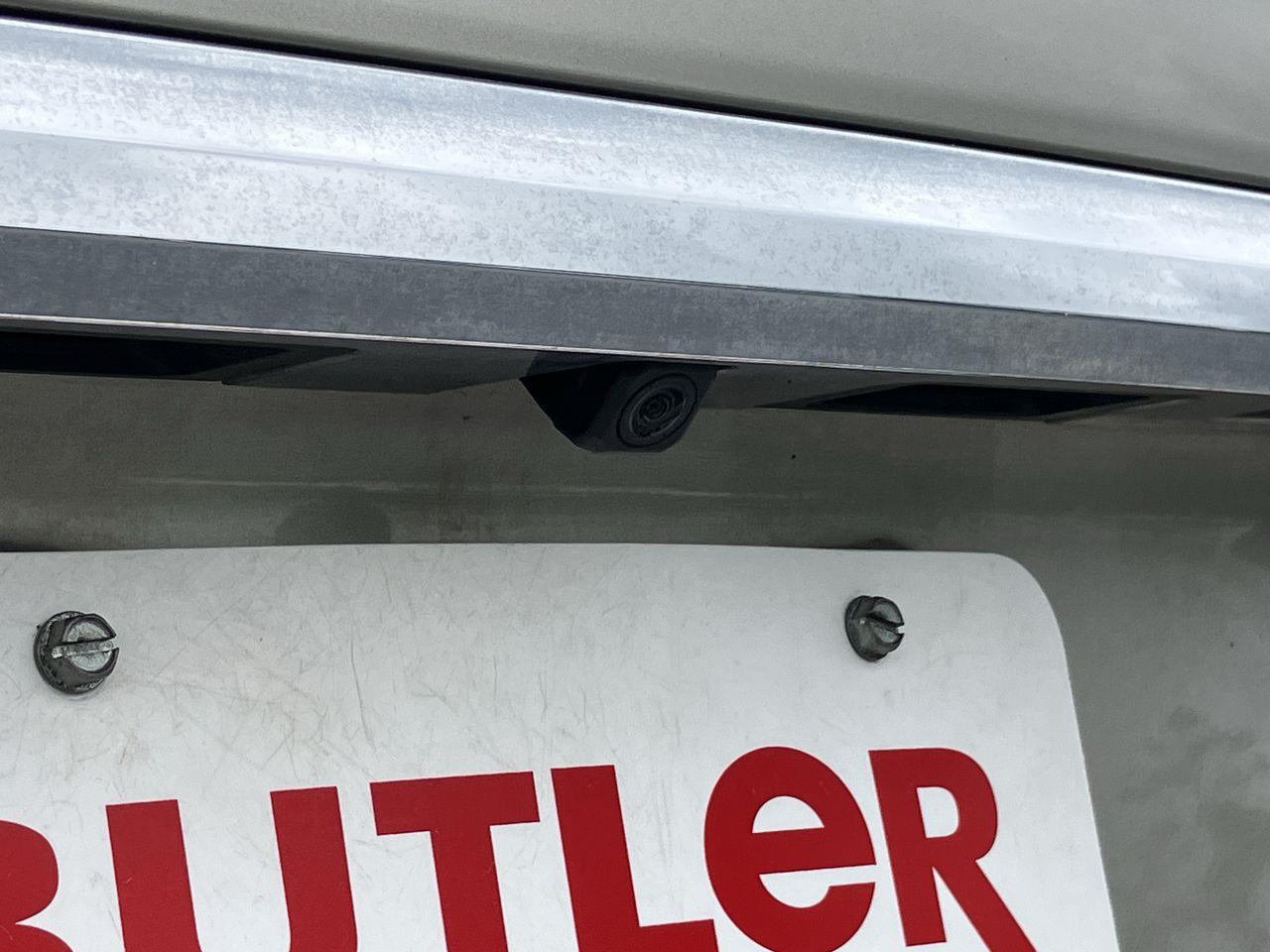 Vehicle image 11 of 33