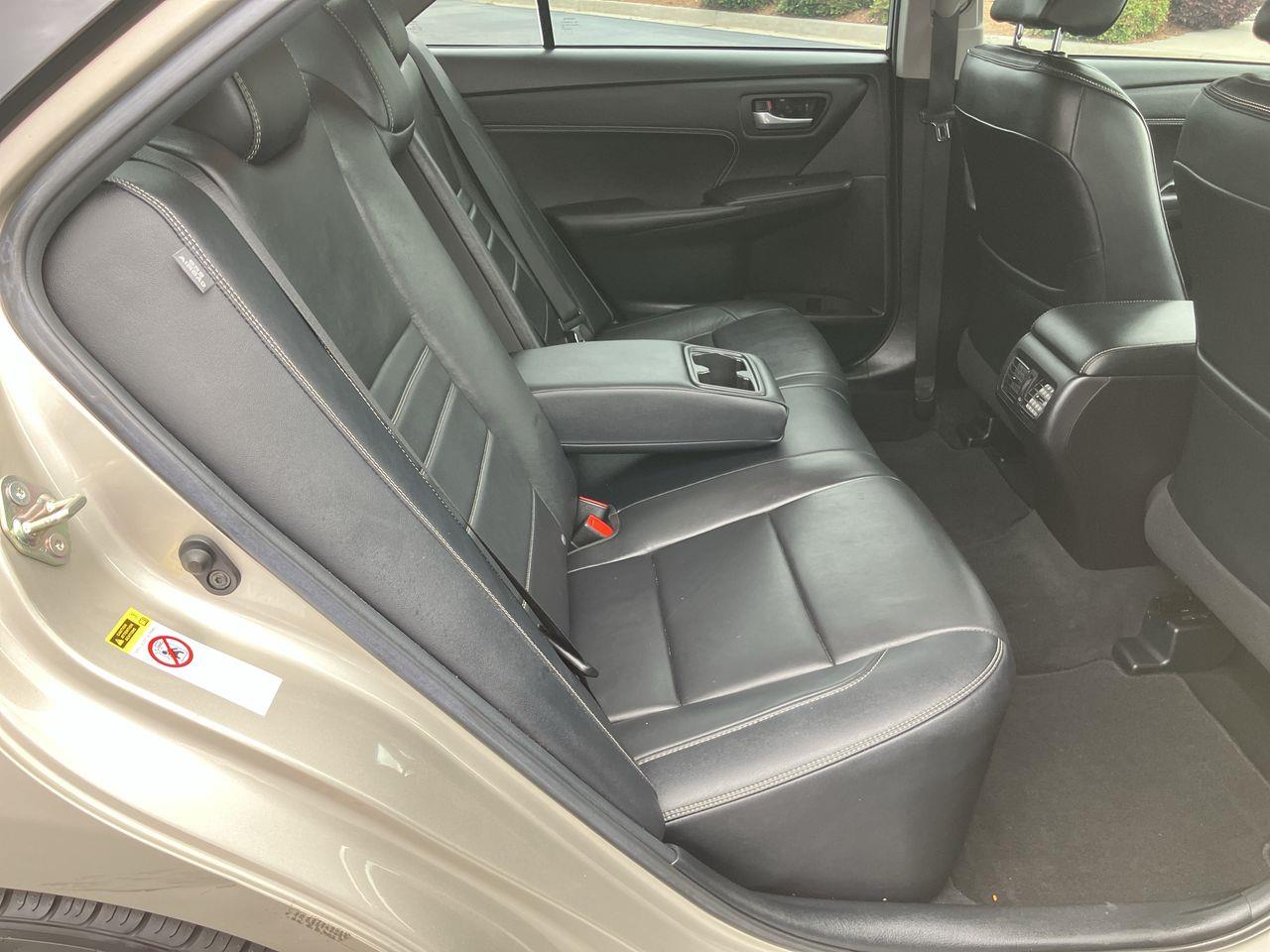 Vehicle image 29 of 33